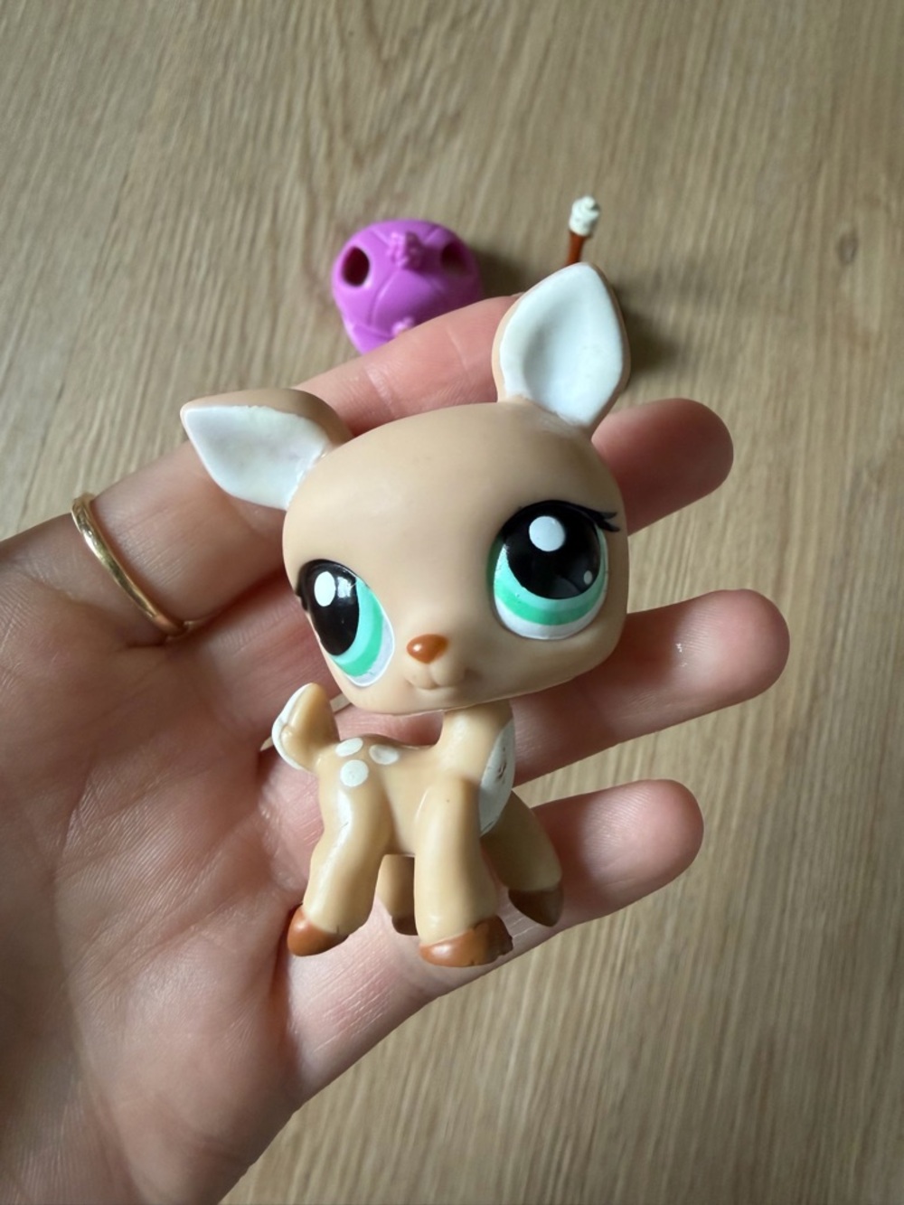 Littlest Pet Shop #979 deer